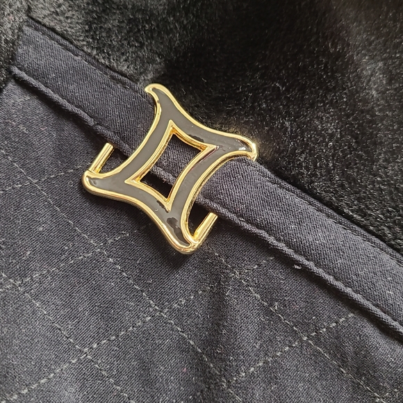 Vintage 90s Cache Cropped Jacket with Velvet Sleeves and Quilted Body - Picture 3 of 5